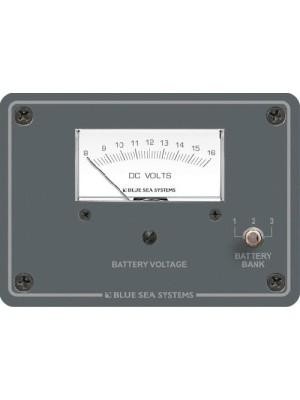D.C. Analog voltmetre. Birden fazla akü için 3 pozisyonlu switch´e sahiptir. 95x133mm.