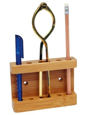 Kalem ve pergellik. 125x90x22 mm.