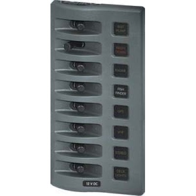 Blue Sea System WeatherDeck su geçirmez sigorta paneli.